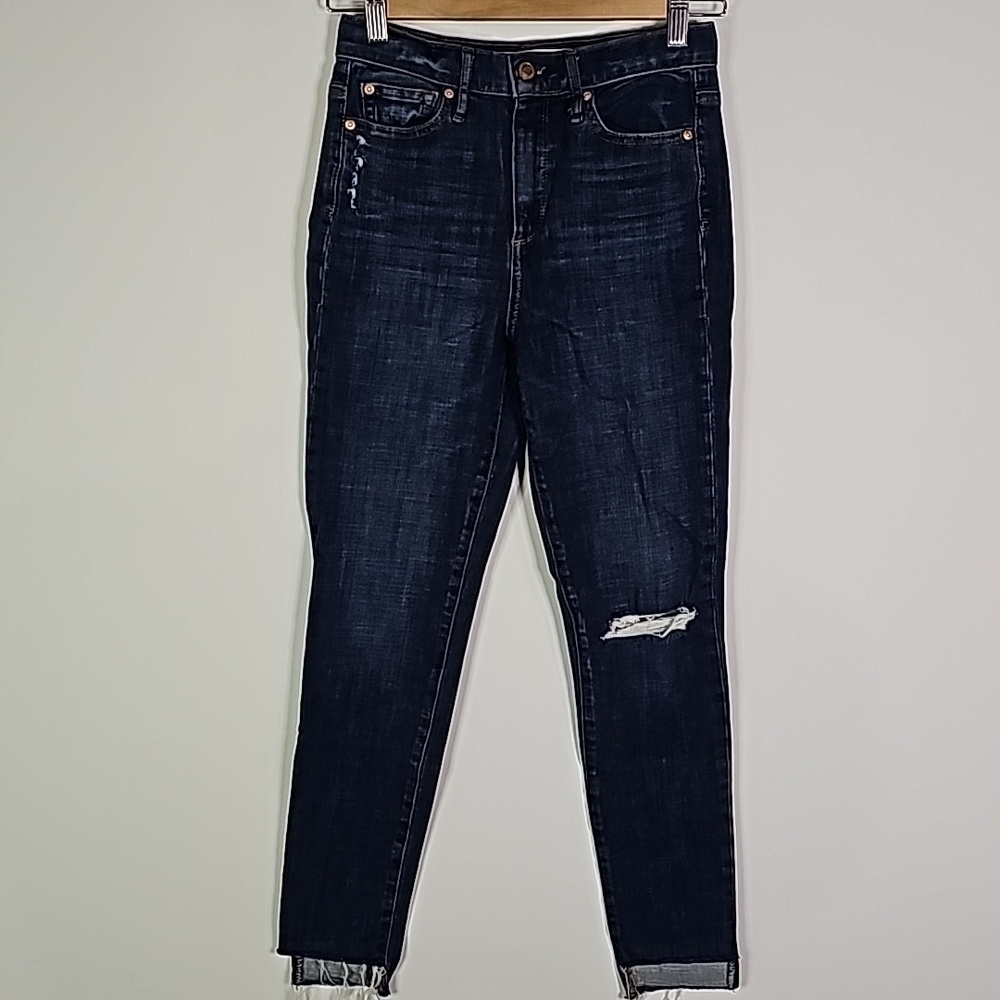 Gap dark wash 25x25 high rise skinny jeans